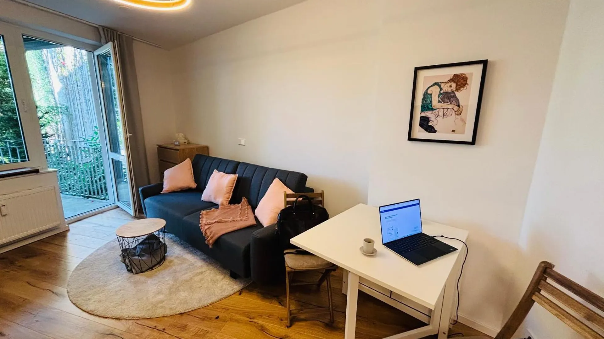 Charmante Wohnung Im Herzen Von Berlin
